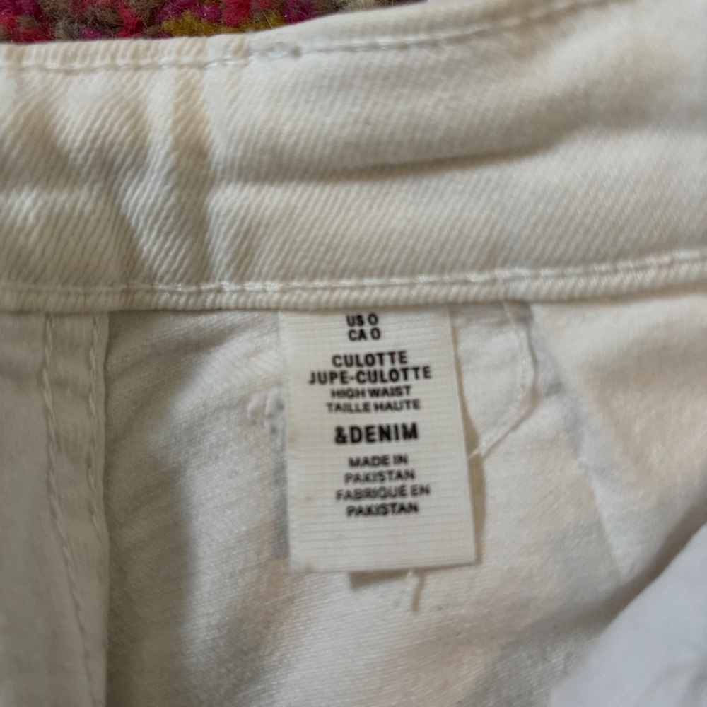 H&M • White wide-leg cropped culotte jeans - Picture 8 of 15